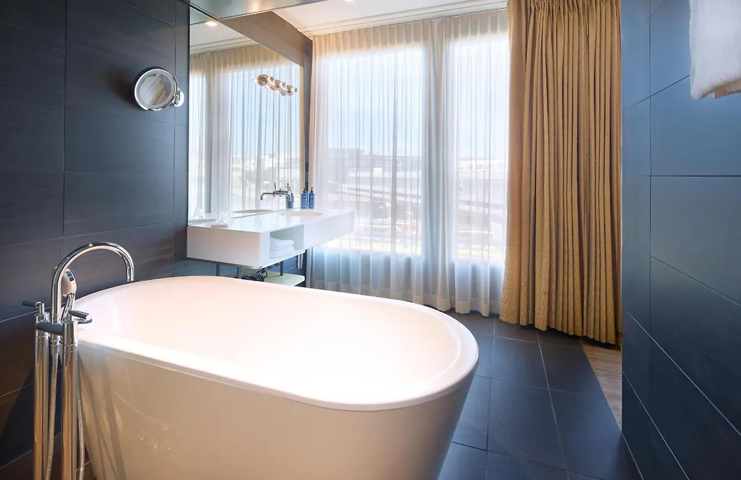 Radisson Blu Hotel, Lucerne-1